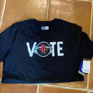 SOLD  Houston Rockets NWT Tee